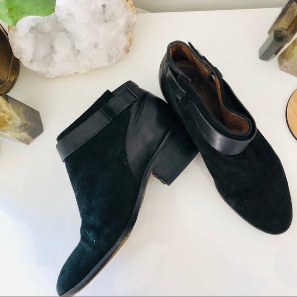 MADEWELL Charley Black Suede Snap Leather Ankle Heeled Booties Boots Women's 7 - Picture 3 of 9